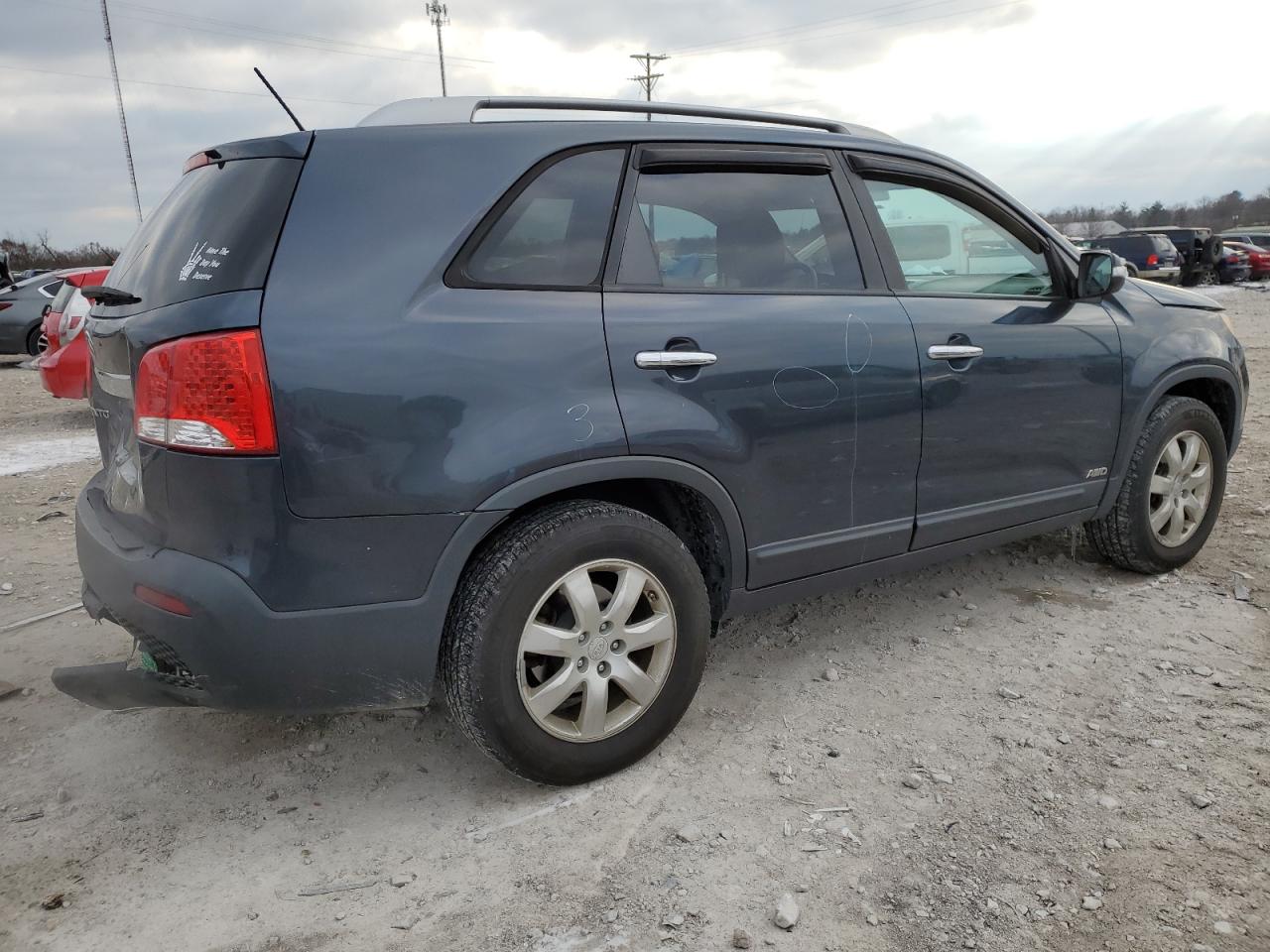 2011 KIA Sorento VIN 5XYKTDA26BG130580 Copart auction photo, rear end damage thumbnail 3
