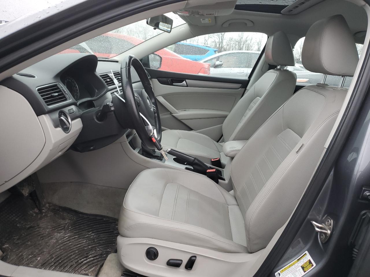 2015 Volkswagen Passat VIN 1VWBT7A31FC040917 Copart auction photo, minor dent/scratches damage thumbnail 7