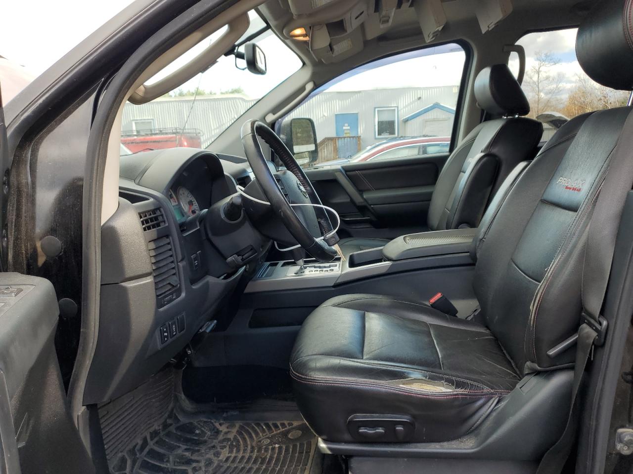 2010 Nissan Titan VIN 1N6AA0EC7AN318008 Copart auction photo, front end / minor dent/scratches damage thumbnail 7