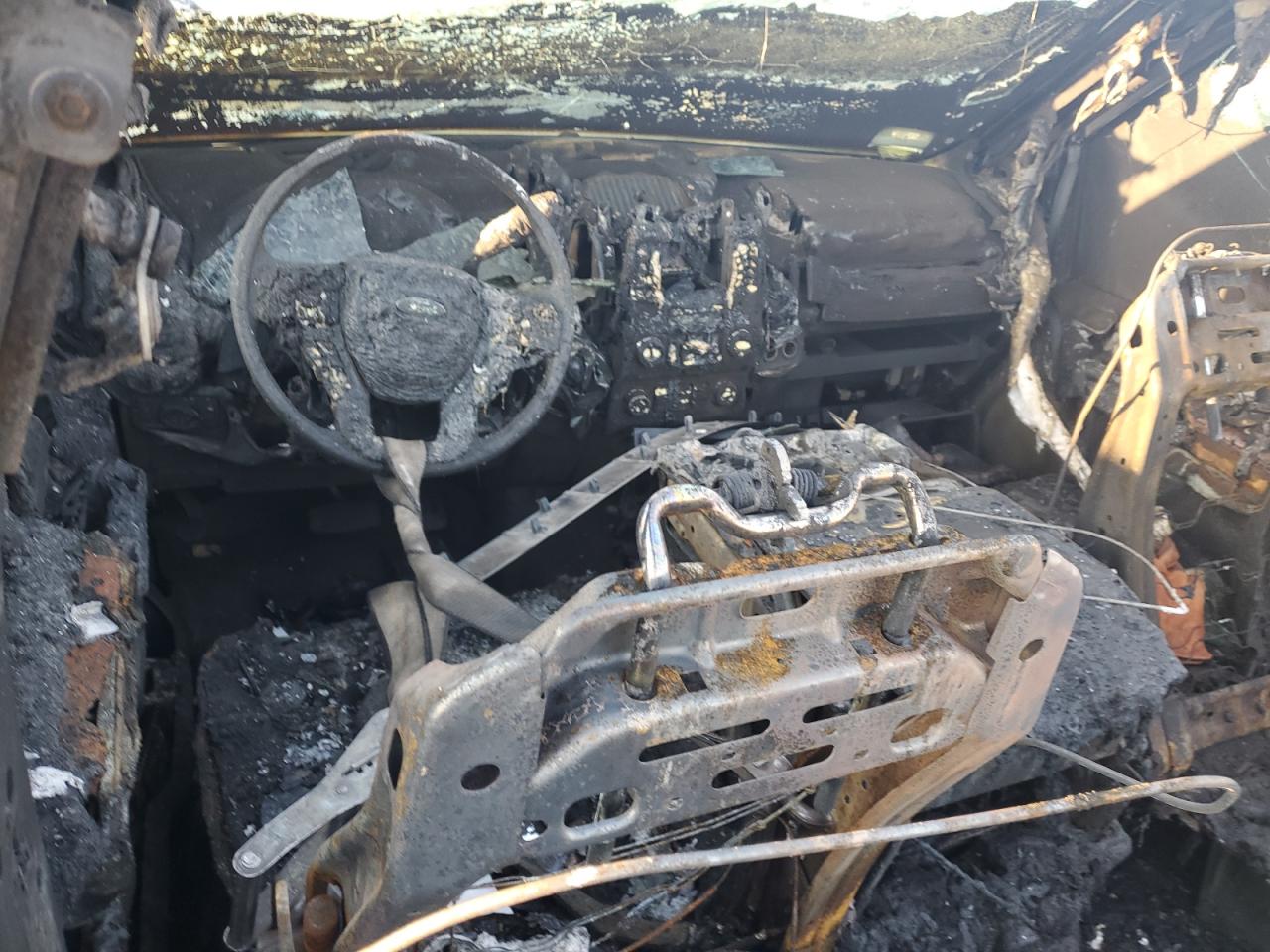 2019 Ford F250 VIN 1FT7W2BT8KED76211 Copart auction photo, burn damage thumbnail 8