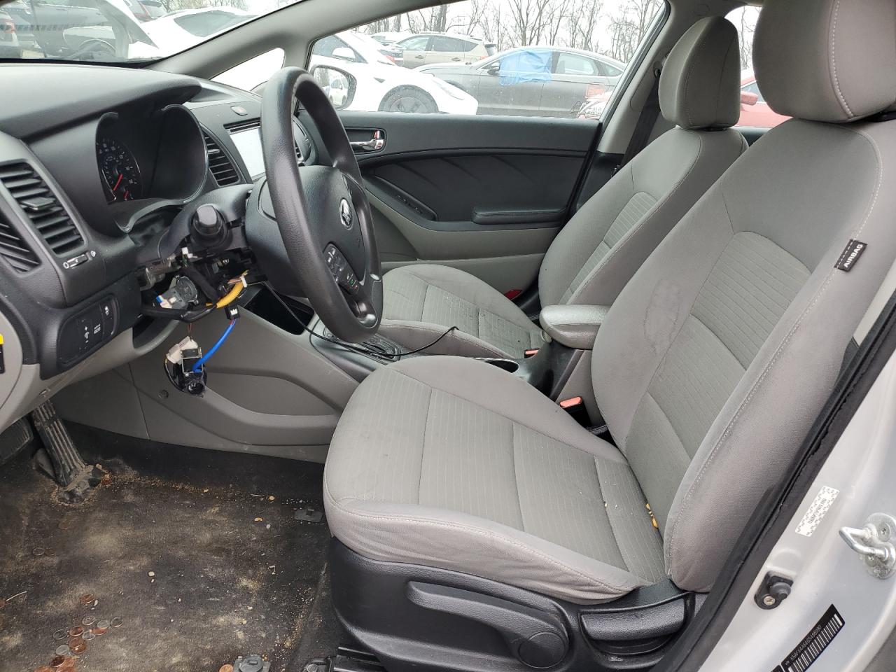 2016 KIA Forte VIN KNAFX4A64G5498990 Copart auction photo, vandalism damage thumbnail 7
