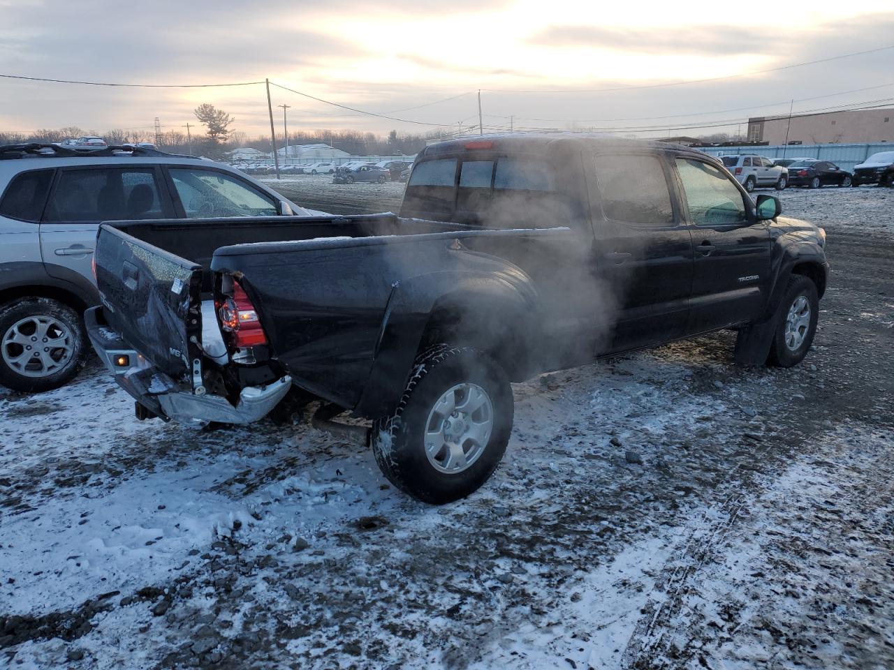 2013 Toyota Tacoma VIN 3TMMU4FN5DM061458 Copart auction photo, rear end damage thumbnail 3
