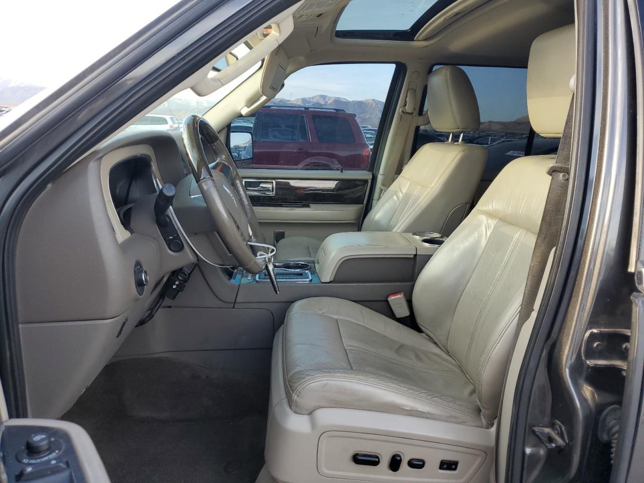 2015 Lincoln Navigator VIN 5LMJJ2HT9FEJ01098 Copart auction photo, front end damage thumbnail 7
