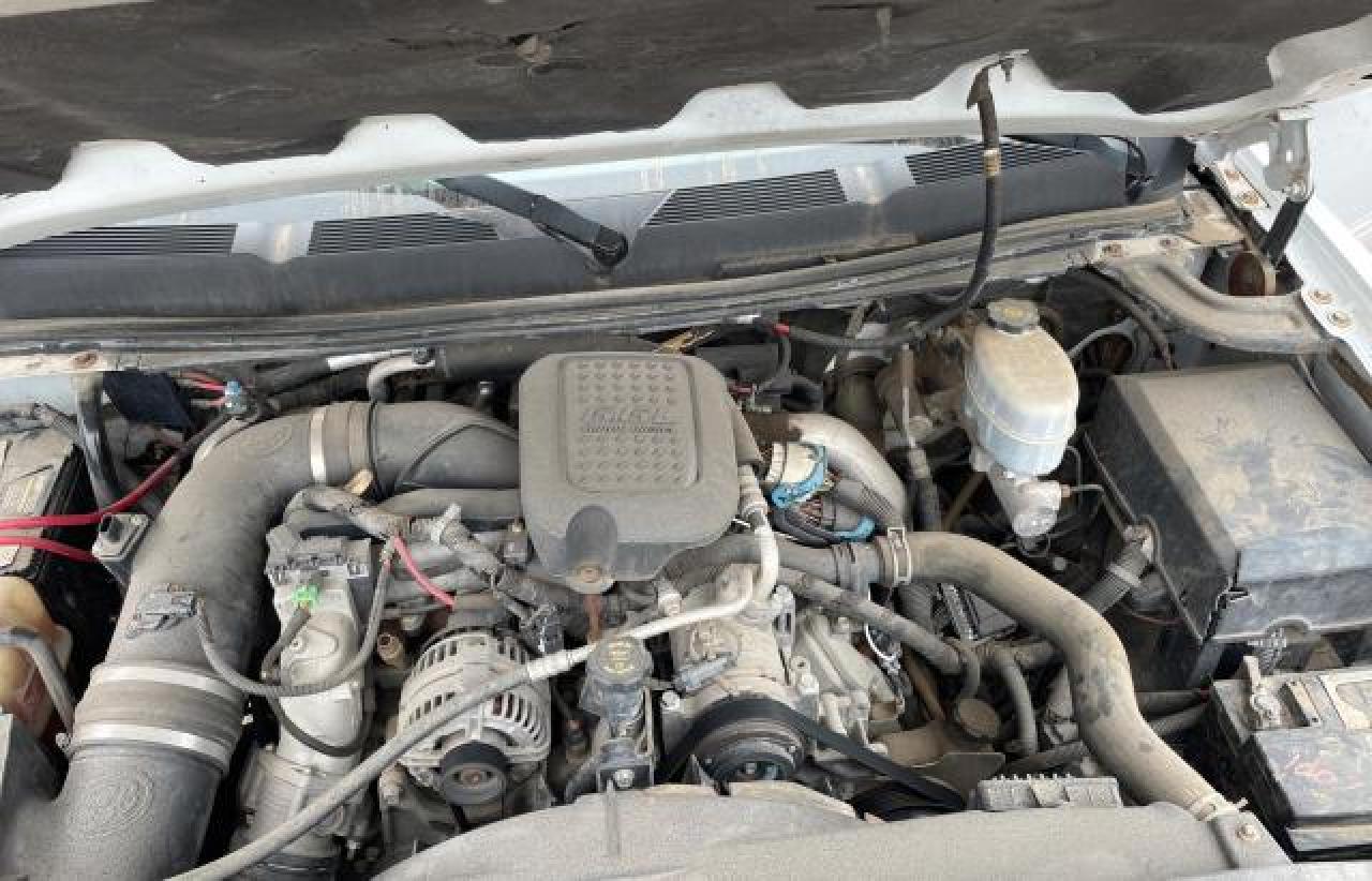 2009 Chevrolet Silverado VIN 1GBJK89619E121421 Copart auction photo, normal wear / minor dent/scratches damage thumbnail 7