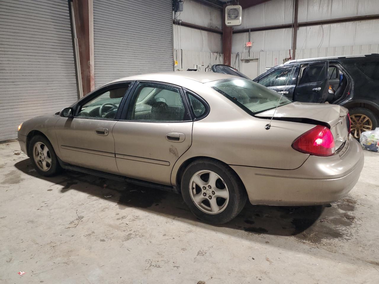 2003 Ford Taurus VIN 1FAFP55U43A273087 Copart auction photo, rear end damage thumbnail 2