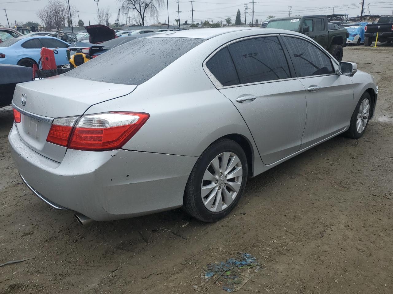 2014 Honda Accord VIN 1HGCR2F80EA103630 Copart auction photo, minor dent/scratches damage thumbnail 3
