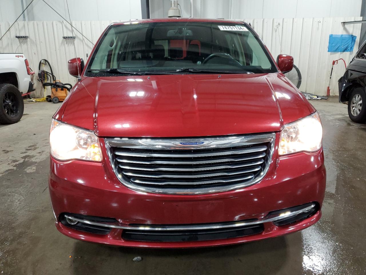2016 Chrysler Town & Country VIN 2C4RC1BG9GR294206 Copart auction photo, side damage thumbnail 5