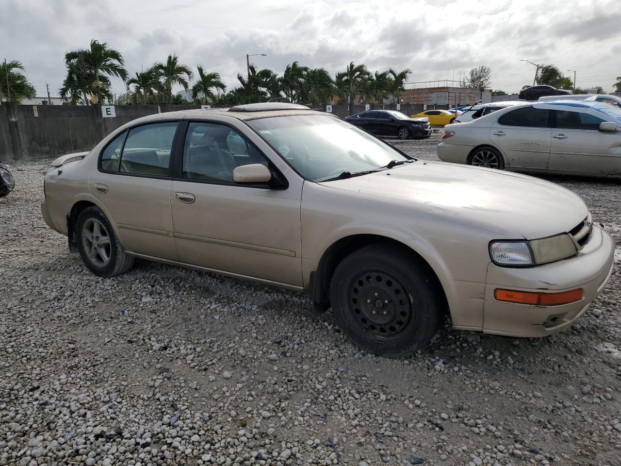 1997 Nissan Maxima VIN JN1CA21D2VM528522 Copart auction photo, front end damage thumbnail 4