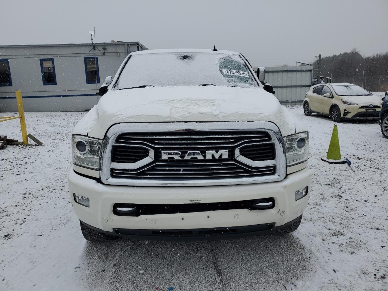 2017 RAM 2500 VIN 3C6UR5PLXHG580781 Copart auction photo, all over damage thumbnail 5