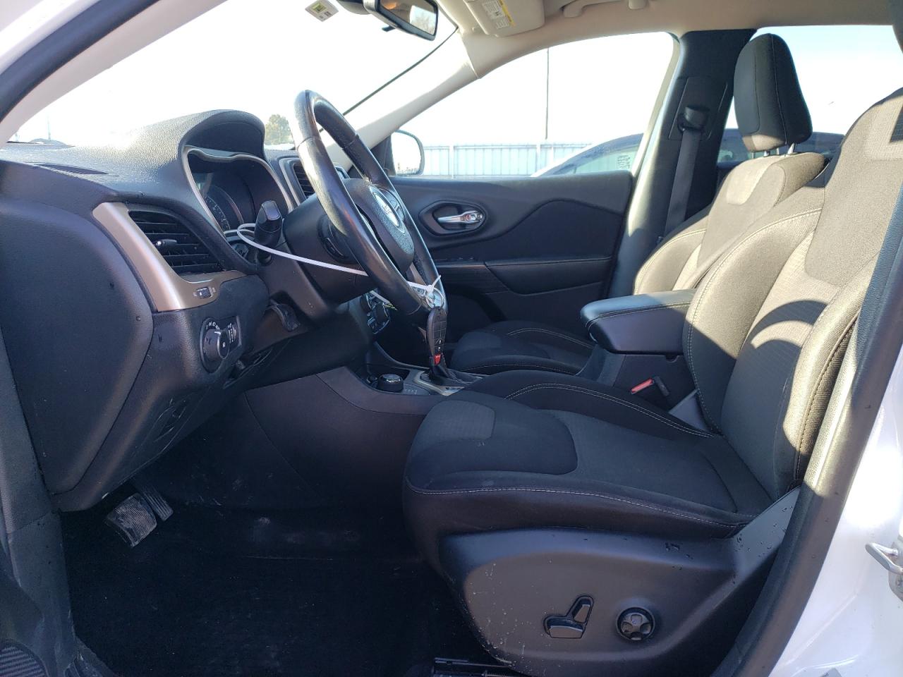 2015 Jeep Grand Cherokee VIN 1C4PJMCS2FW752949 Copart auction photo, side / front end damage thumbnail 7