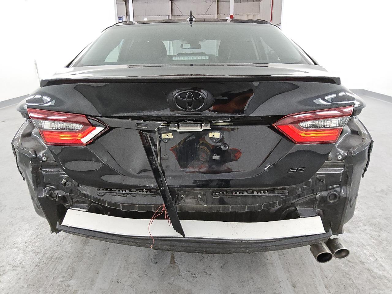 2022 Toyota Camry VIN 4T1G11AK3NU045964 Copart auction photo, rear end damage thumbnail 6
