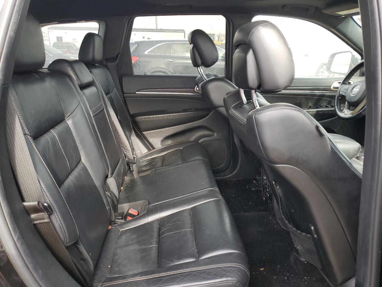 2015 Jeep Grand Cherokee VIN 1C4RJFBGXFC650592 Copart auction photo, vandalism / all over damage thumbnail 11