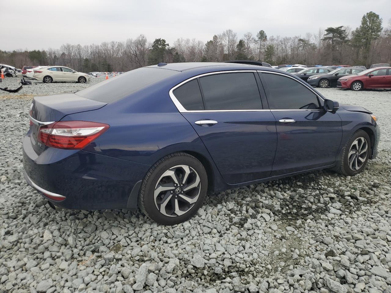 2016 Honda Accord VIN 1HGCR3F86GA017098 Copart auction photo, front end / minor dent/scratches damage thumbnail 3