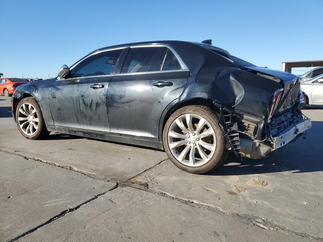 2019 Chrysler 300 VIN 2C3CCAAG6KH667616 Copart auction photo, rear end damage thumbnail 2