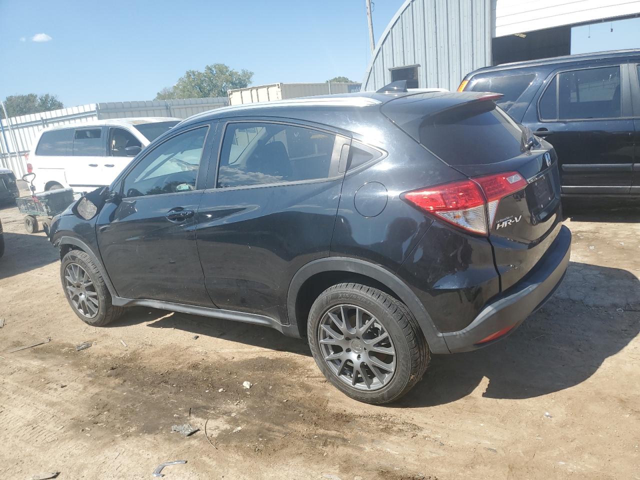 2021 Honda HR-V VIN 3CZRU5H57MM702080 Copart auction photo, front end / side damage thumbnail 2