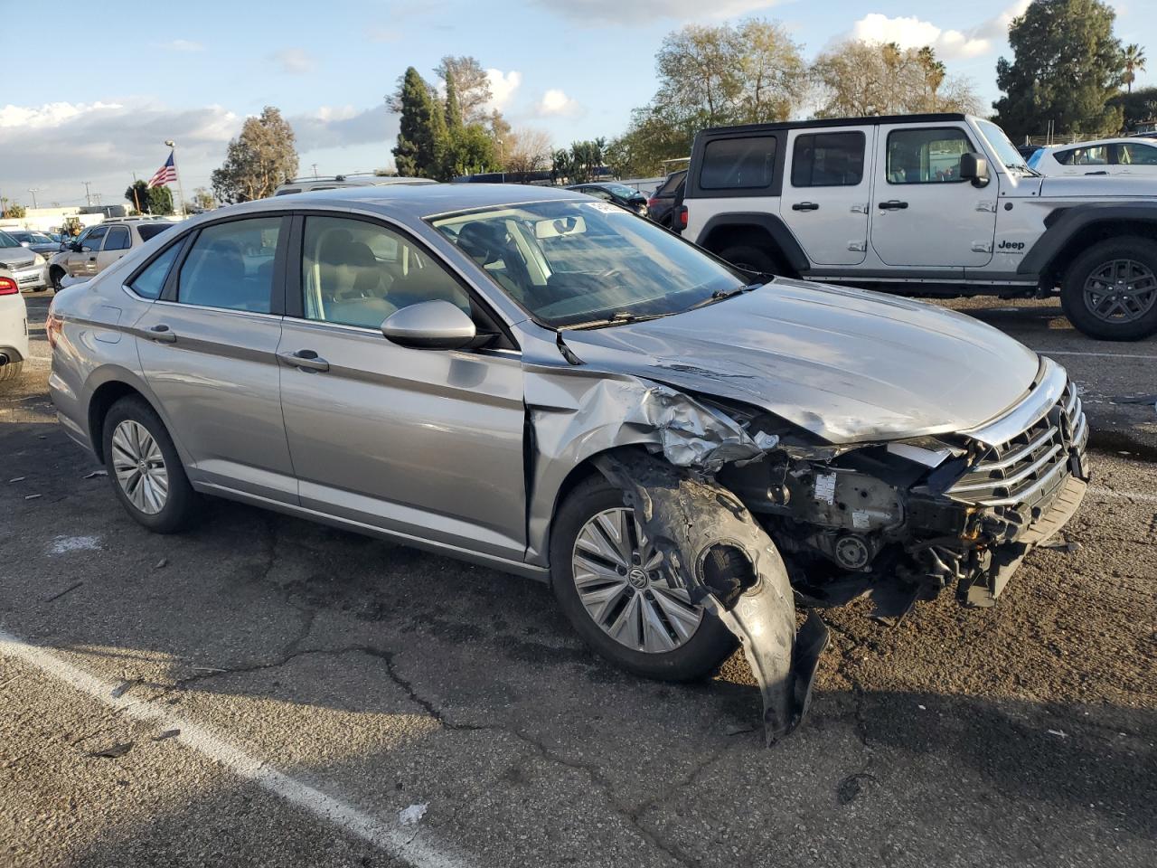 2019 Volkswagen Jetta VIN 3VWC57BU0KM221439 Copart auction photo, front end damage thumbnail 4