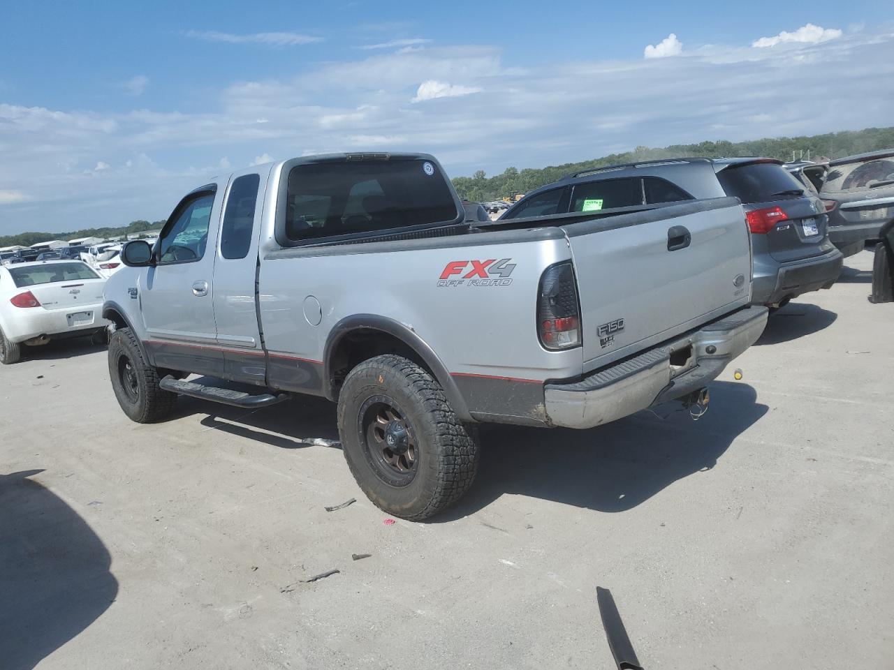 2002 Ford F-150 VIN 2FTRX18L32CA20276 Copart auction photo, front end damage thumbnail 2