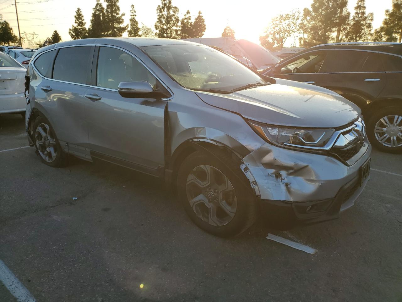 2018 Honda CR-V VIN 2HKRW1H80JH515347 Copart auction photo, all over / undercarriage damage thumbnail 4