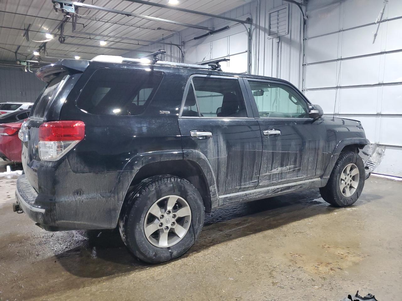 2010 Toyota 4Runner VIN JTEBU5JR0A5017825 Copart auction photo, front end / rear end damage thumbnail 3