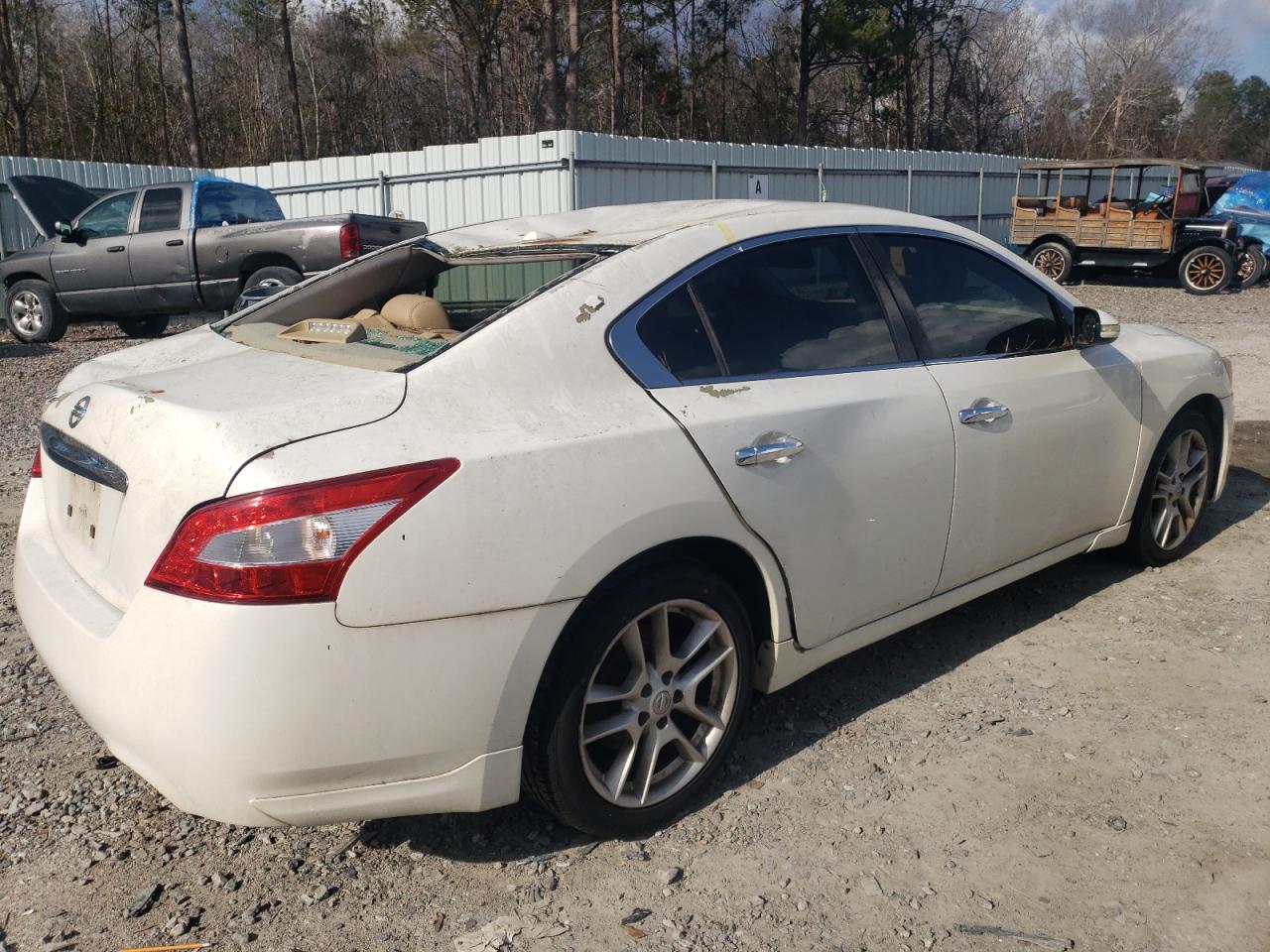 2009 Nissan Maxima VIN 1N4AA51E59C856243 Copart auction photo, vandalism damage thumbnail 3