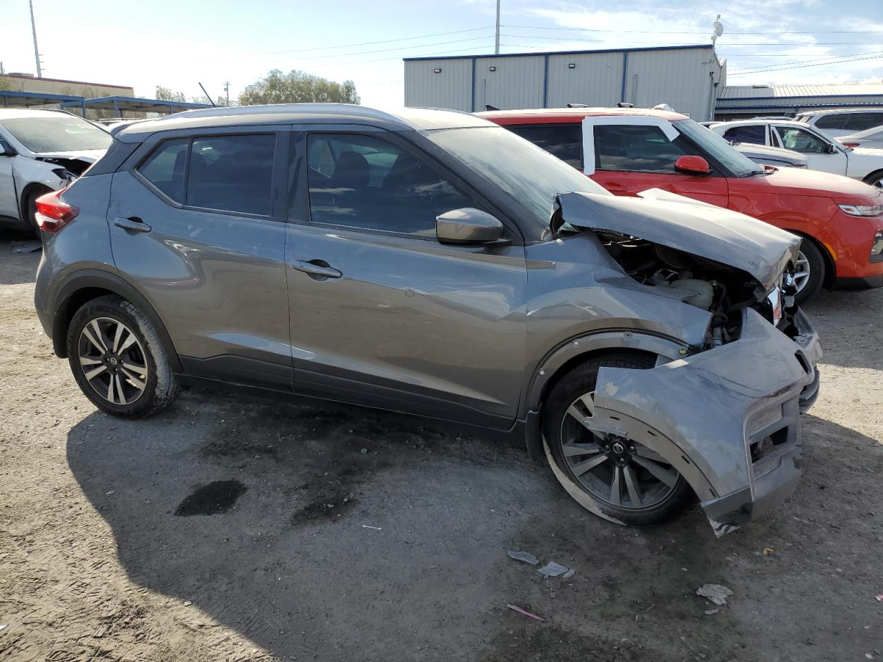 2018 Nissan Kicks VIN 3N1CP5CU2JL525279 Copart auction photo, front end damage thumbnail 4