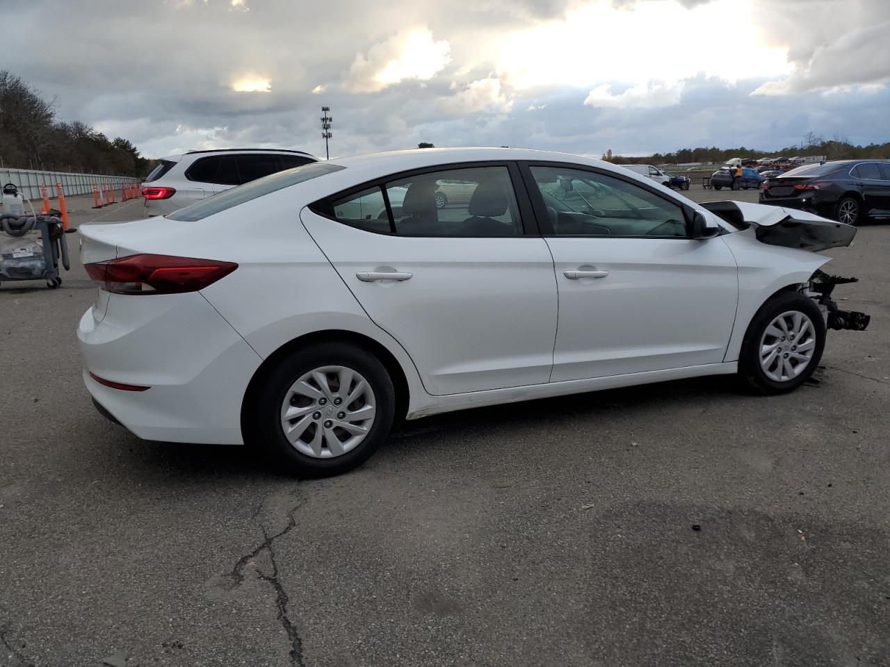 2018 Hyundai Elantra VIN 5NPD74LF0JH237953 Copart auction photo, front end / minor dent/scratches damage thumbnail 3