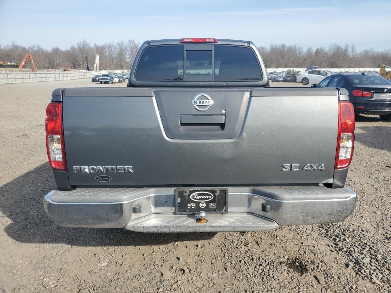 2009 Nissan Navara (Frontier) VIN 1N6AD06W59C419426 Copart auction photo, minor dent/scratches damage thumbnail 6