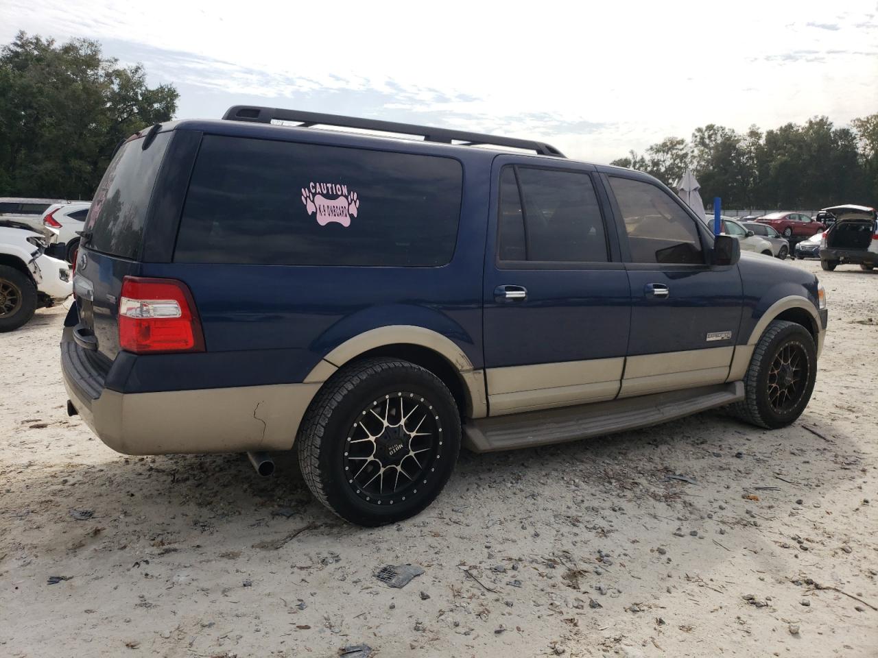 2008 Ford Expedition VIN 1FMFK17518LA82435 Copart auction photo, side / minor dent/scratches damage thumbnail 3