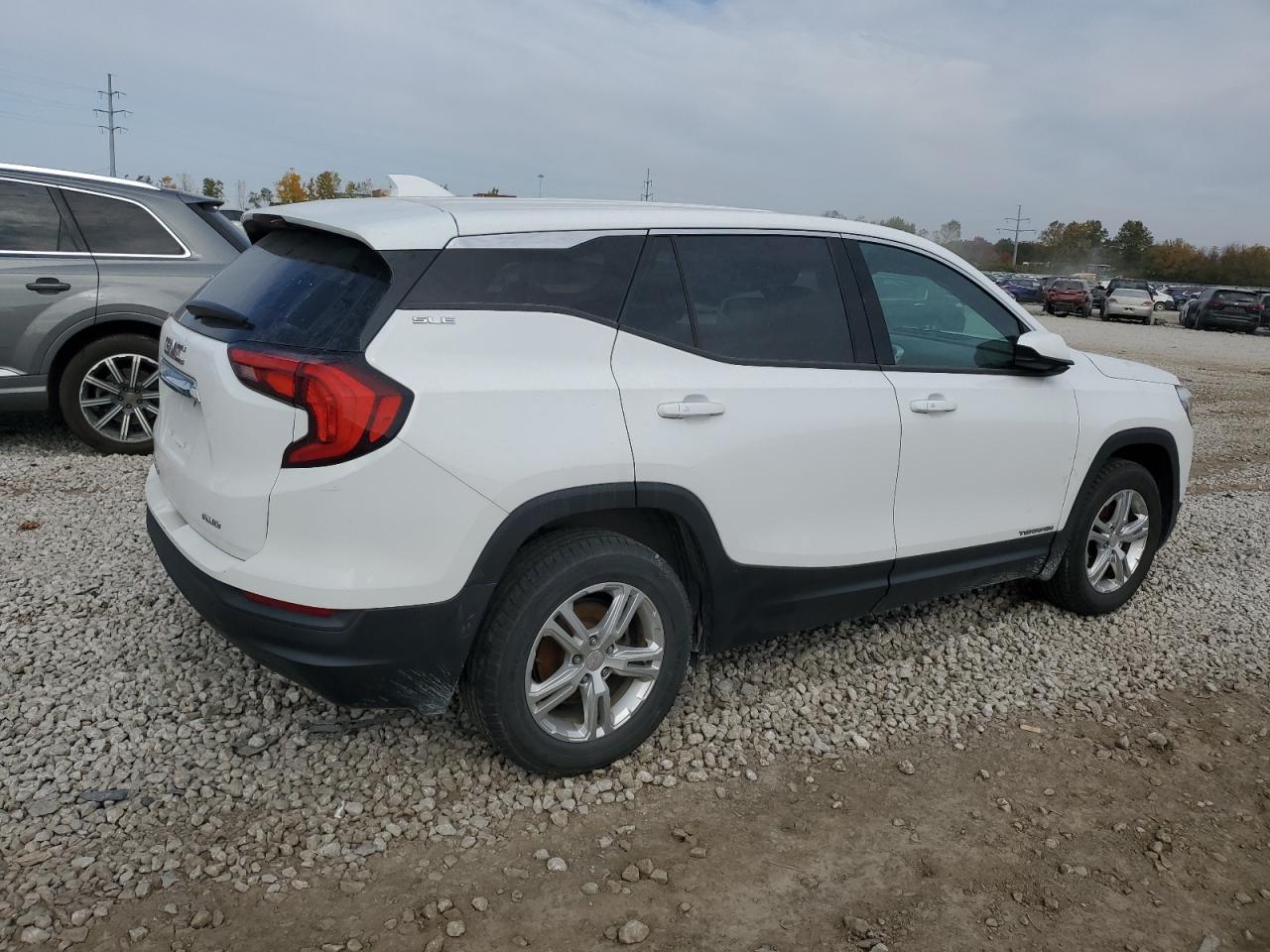 2019 GMC Terrain VIN 3GKALTEV8KL116655 Copart auction photo, mechanical / minor dent/scratches damage thumbnail 3