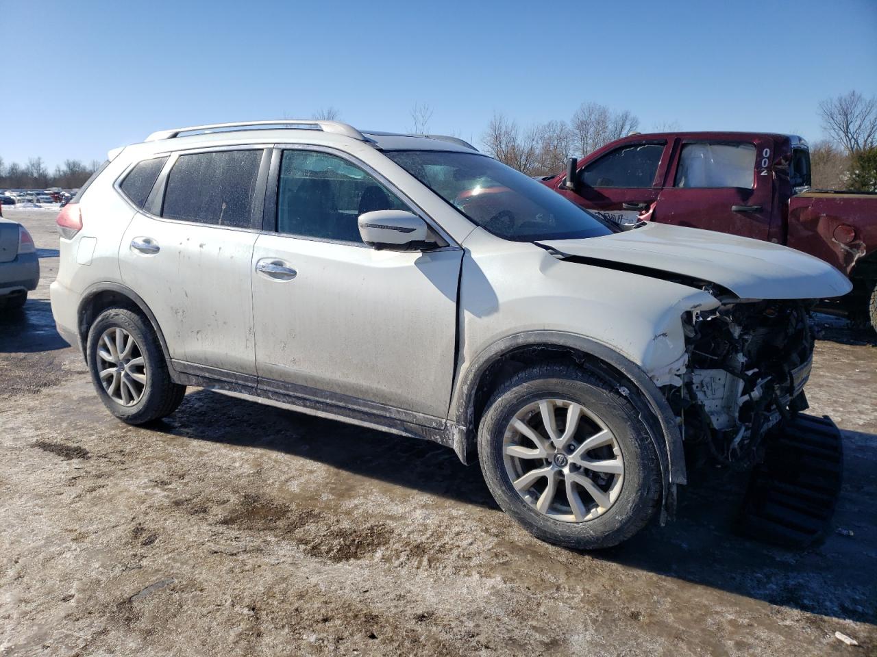 2017 Nissan Rogue VIN 5N1AT2MV1HC780965 Copart auction photo, front end damage thumbnail 4
