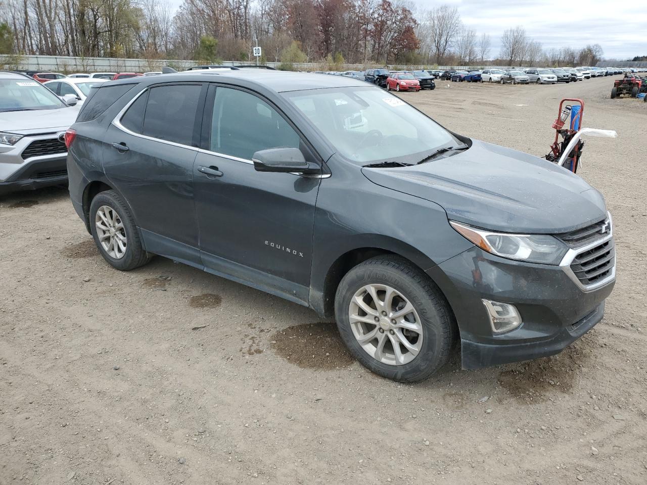 2019 Chevrolet Equinox VIN 3GNAXJEV3KS653435 Copart auction photo, hail damage thumbnail 4