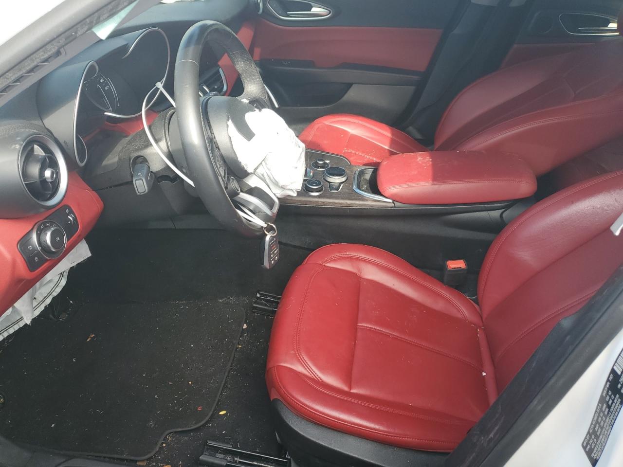 2021 Alfa Romeo Giulia VIN ZARFANBN6M7643954 Copart auction photo, front end / minor dent/scratches damage thumbnail 7