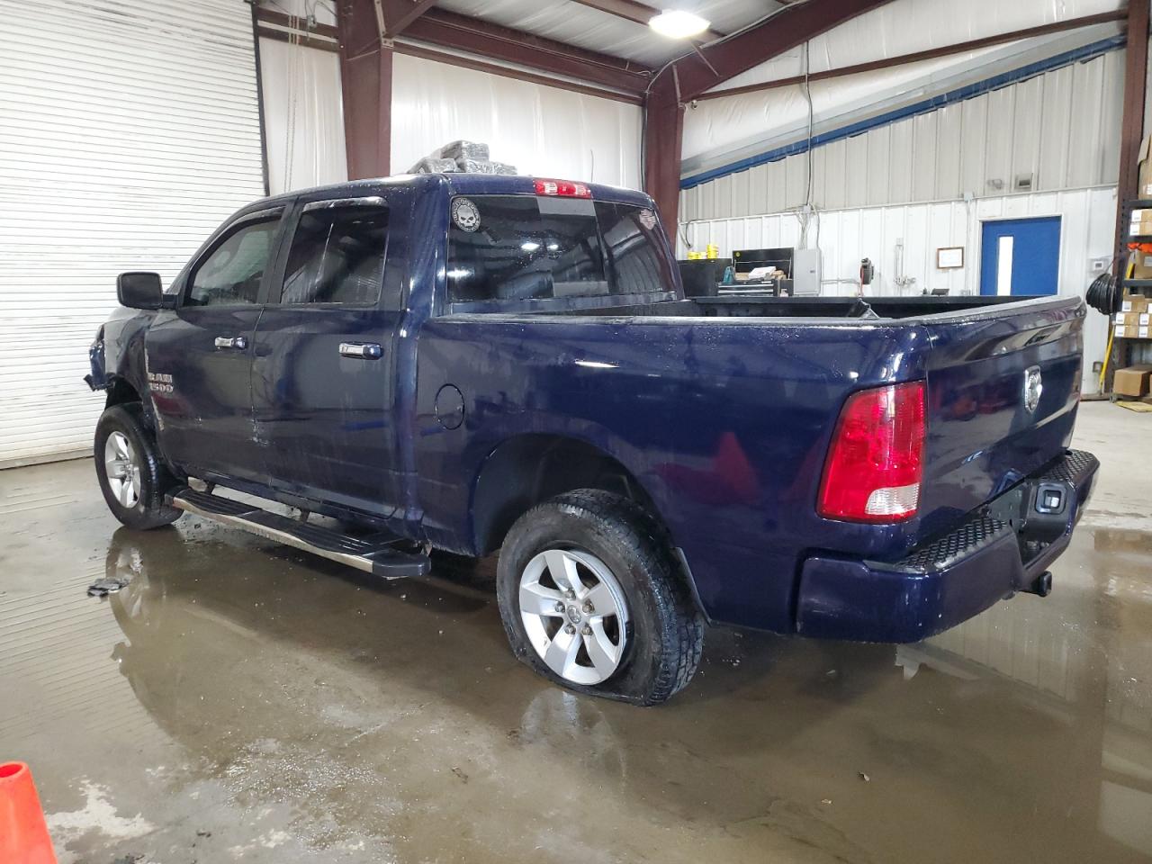 2015 RAM 1500 VIN 1C6RR7LG5FS672963 Copart auction photo, front end / side damage thumbnail 2