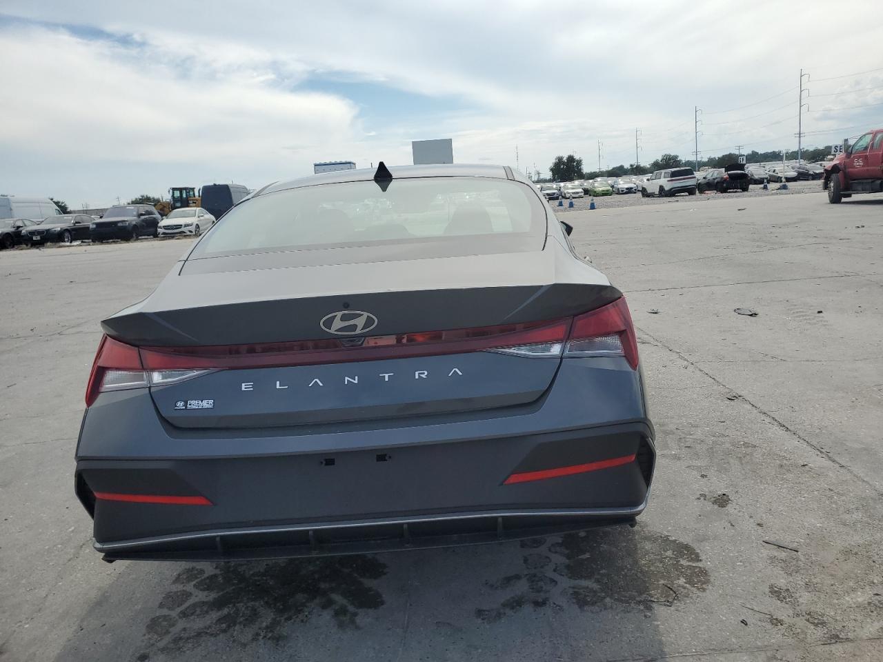 2024 Hyundai Elantra VIN KMHLL4DGXRU829100 Copart auction photo, front end damage thumbnail 6