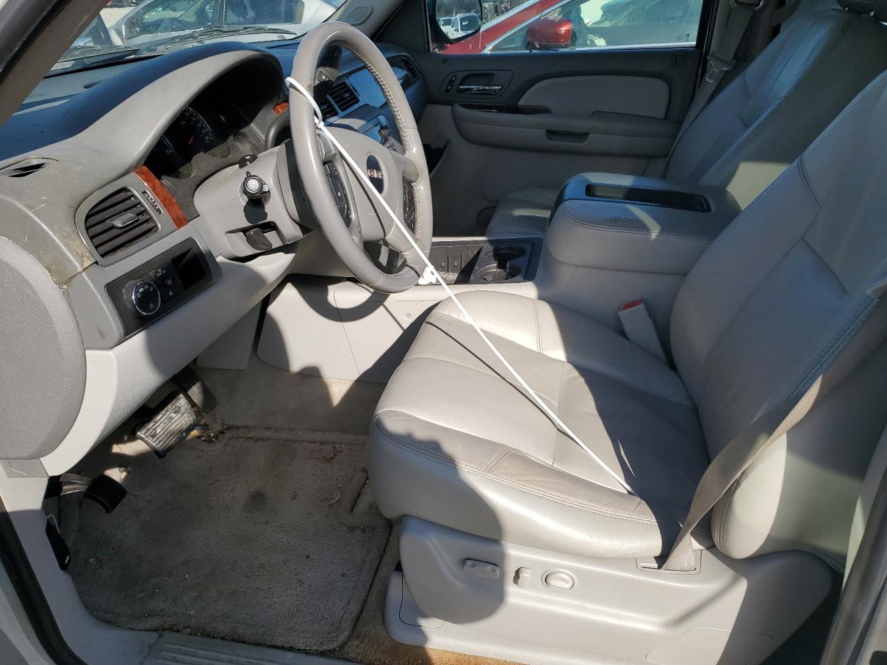 2009 GMC Yukon VIN 1GKFC36J29R266670 Copart auction photo, rear end / all over damage thumbnail 8