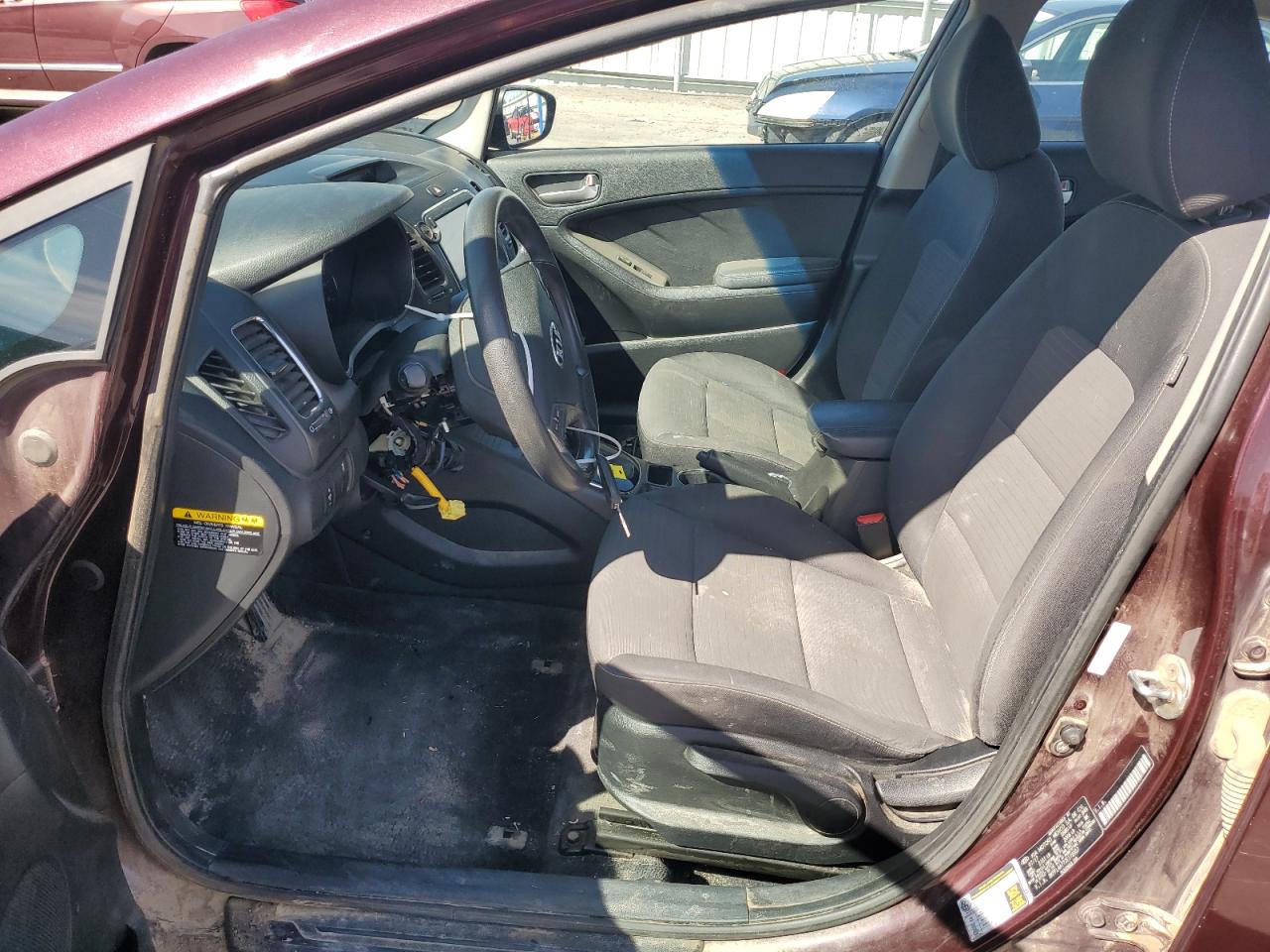 2018 KIA Forte VIN 3KPFL4A77JE172037 Copart auction photo, vandalism / rear end damage thumbnail 7