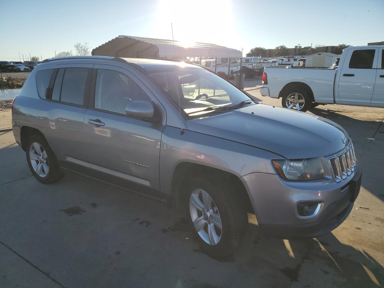 2015 Jeep Compass VIN 1C4NJCEA5FD209905 Copart auction photo, front end damage thumbnail 4
