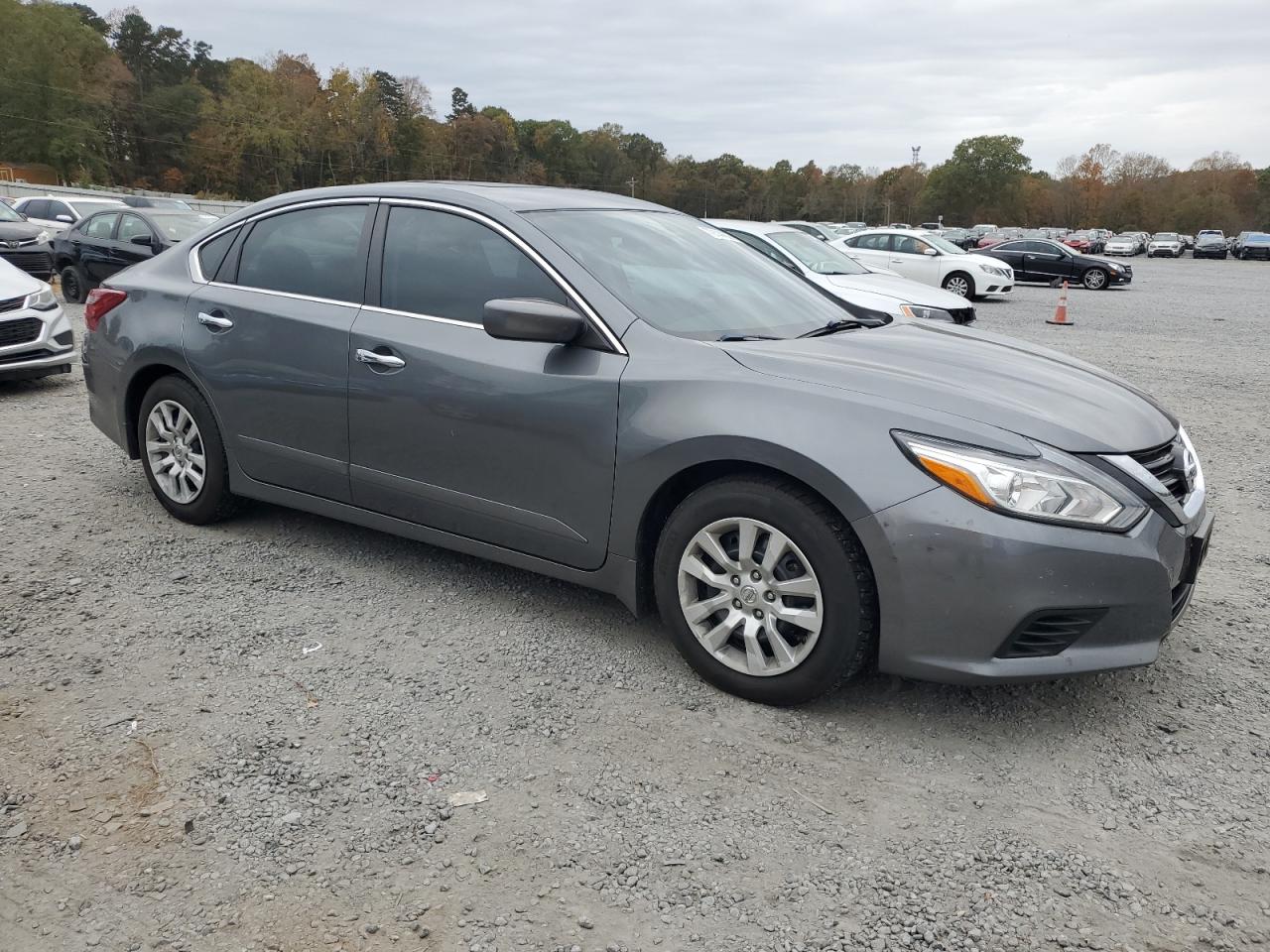 2018 Nissan Altima VIN 1N4AL3AP1JC229236 Copart auction photo, side / minor dent/scratches damage thumbnail 4