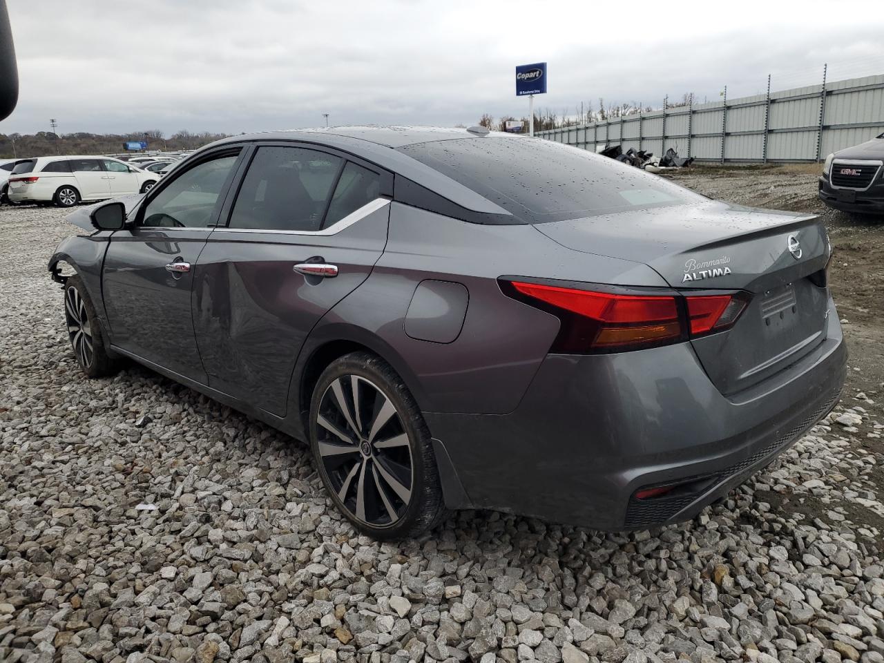 2019 Nissan Altima VIN 1N4BL4FW4KN305063 Copart auction photo, front end damage thumbnail 2