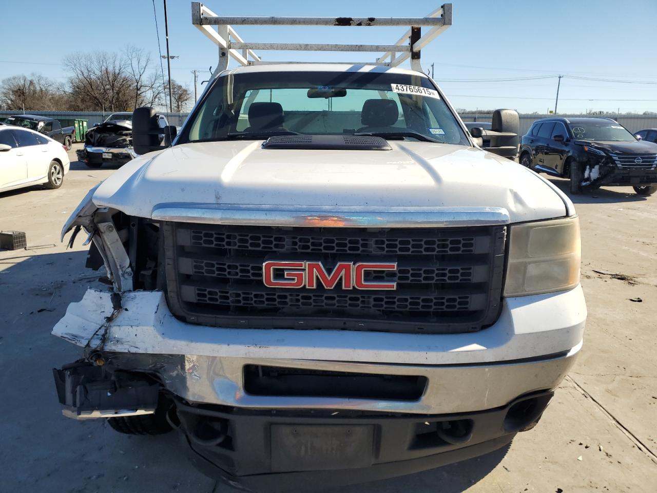 2011 GMC Sierra VIN 1GD01ZCG2BF169362 Copart auction photo, front end damage thumbnail 5