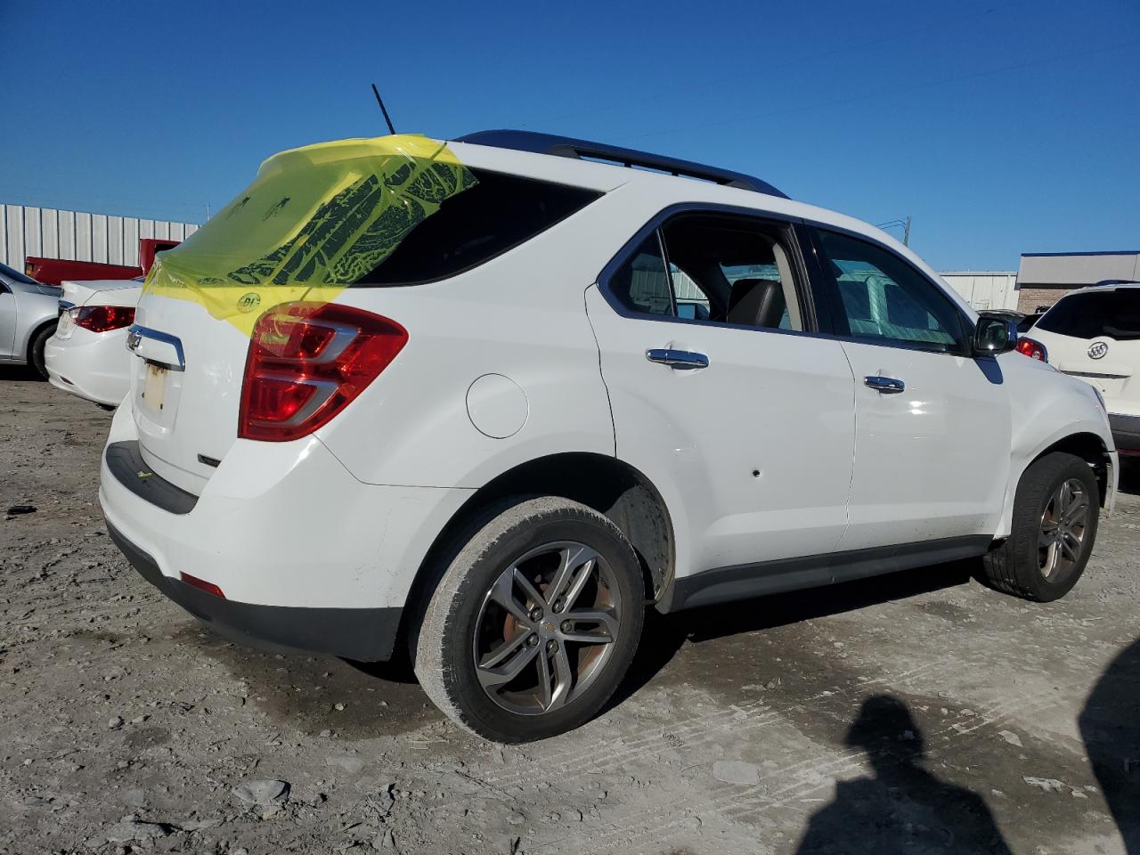 2017 Chevrolet Equinox VIN 2GNALDEK7H6296965 Copart auction photo, vandalism damage thumbnail 3