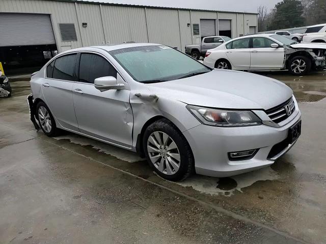 2013 Honda Accord VIN 1HGCR3F83DA010220 Copart auction photo, front end / rear end damage thumbnail 10