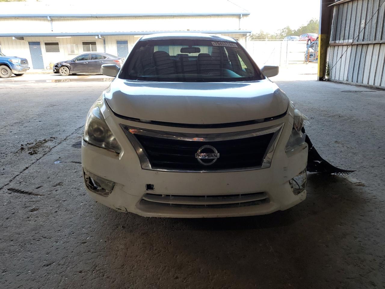 2014 Nissan Altima VIN 1N4AL3AP3EN241057 Copart auction photo, front end / side damage thumbnail 5