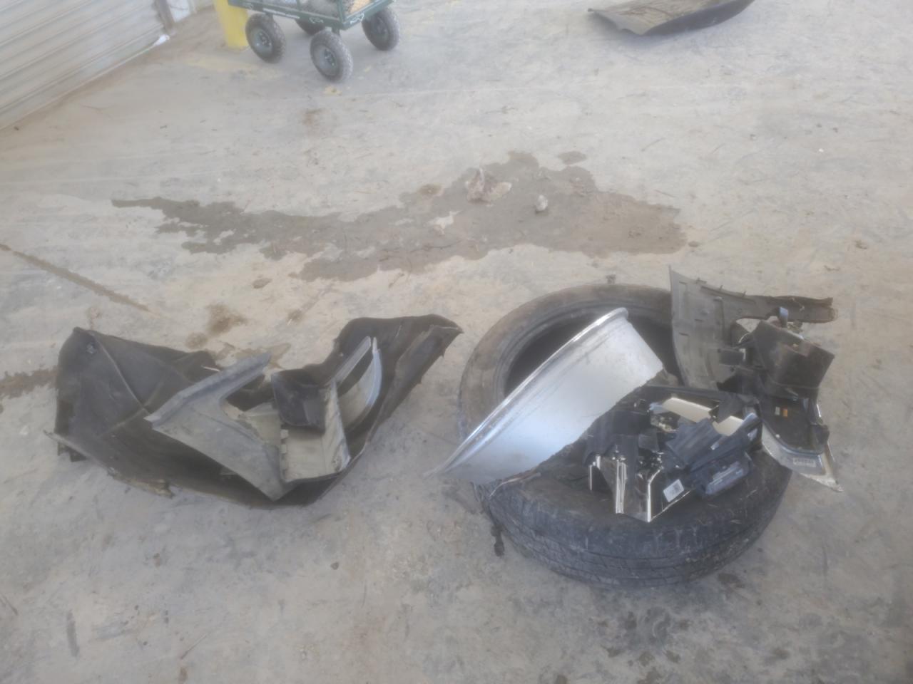 2018 GMC Yukon VIN 1GKS2CKJ7JR190813 Copart auction photo, side / undercarriage damage thumbnail 15