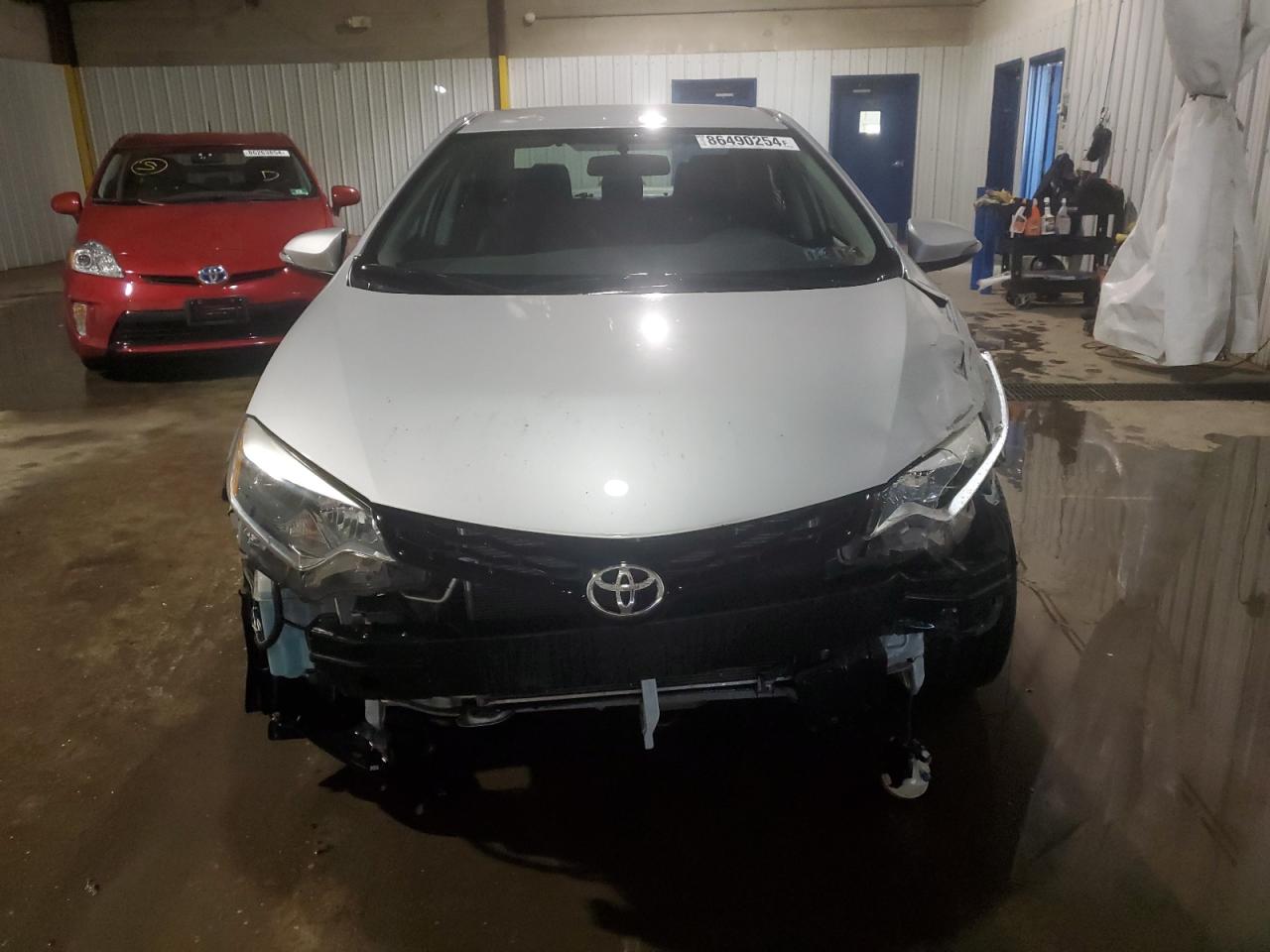 2016 Toyota Corolla VIN 2T1BURHE3GC619256 Copart auction photo, front end / side damage thumbnail 5