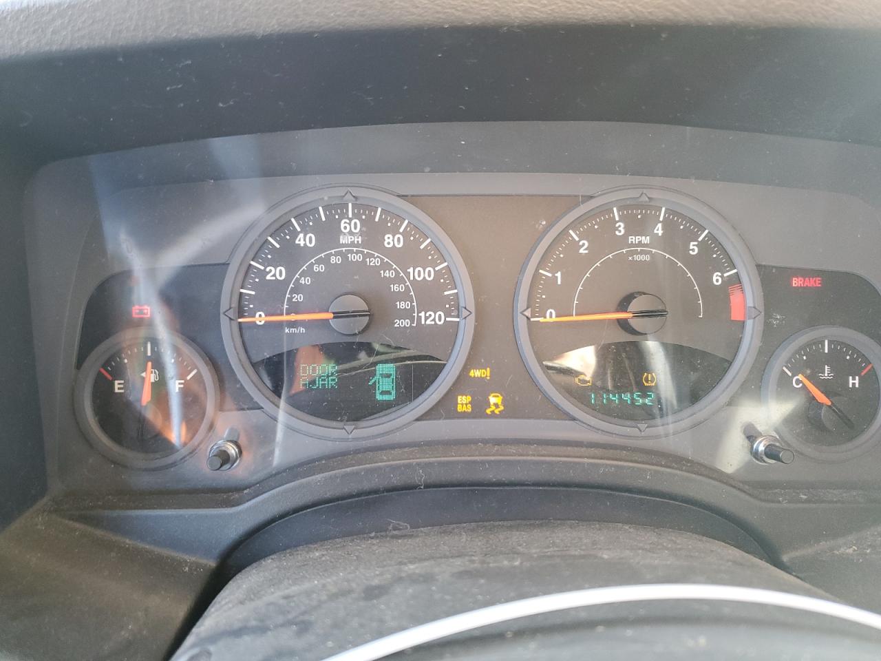 2008 Jeep Liberty (Patriot) VIN 1J8FF28W88D713514 Copart auction photo, front end / minor dent/scratches damage thumbnail 9