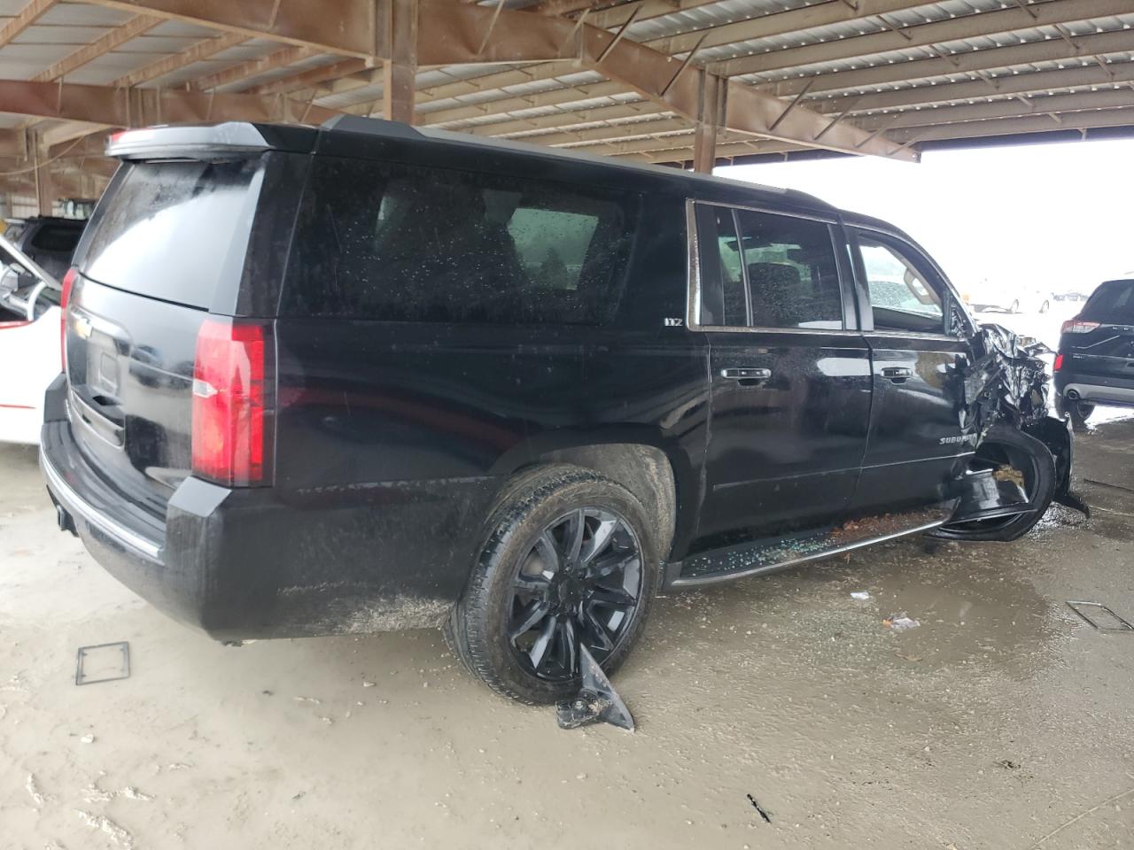 2016 Chevrolet Suburban VIN 1GNSCJKC4GR321601 Copart auction photo, side / front end damage thumbnail 3