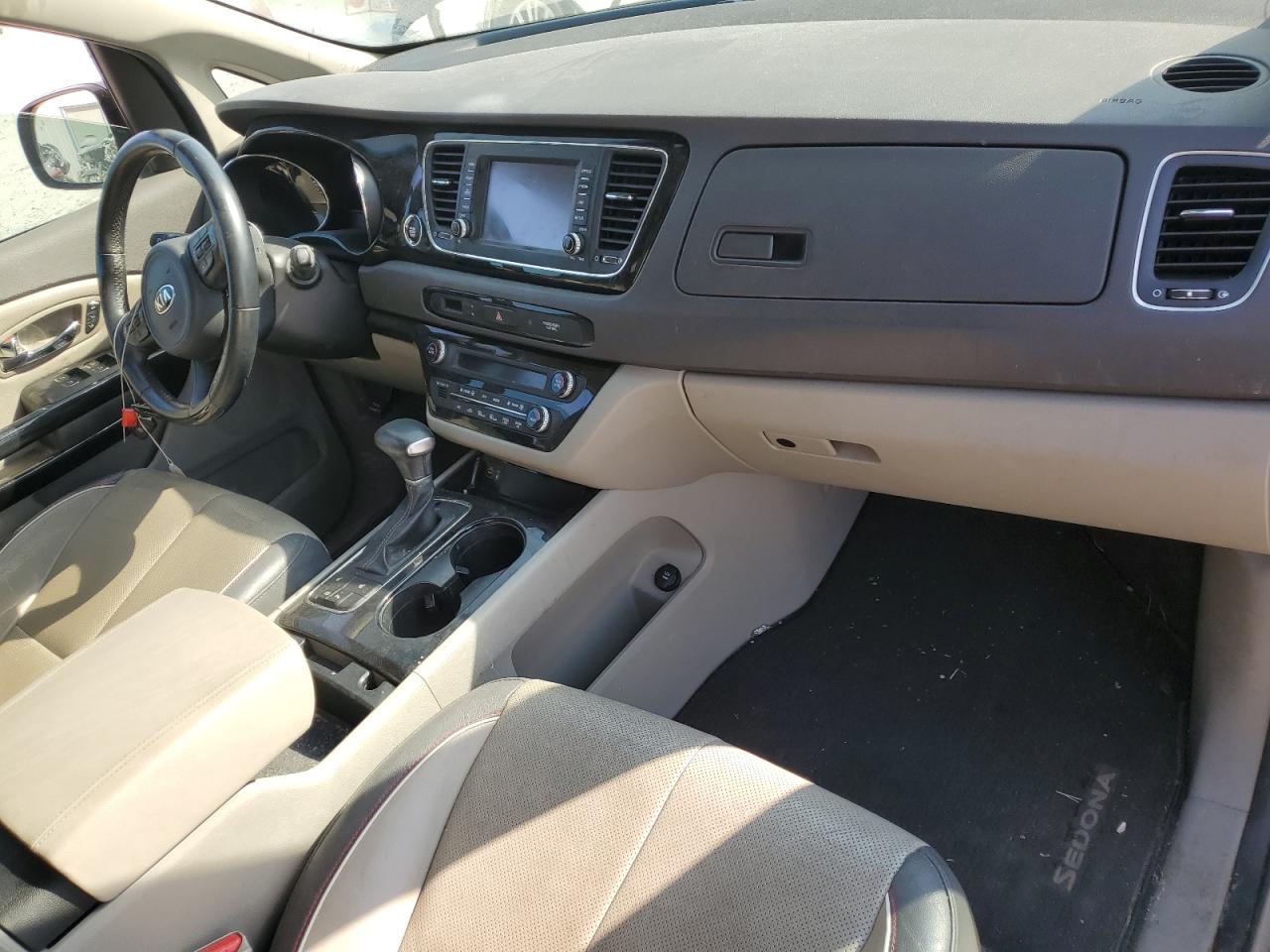2018 KIA Sedona VIN KNDMC5C13J6394618 Copart auction photo, normal wear damage thumbnail 8