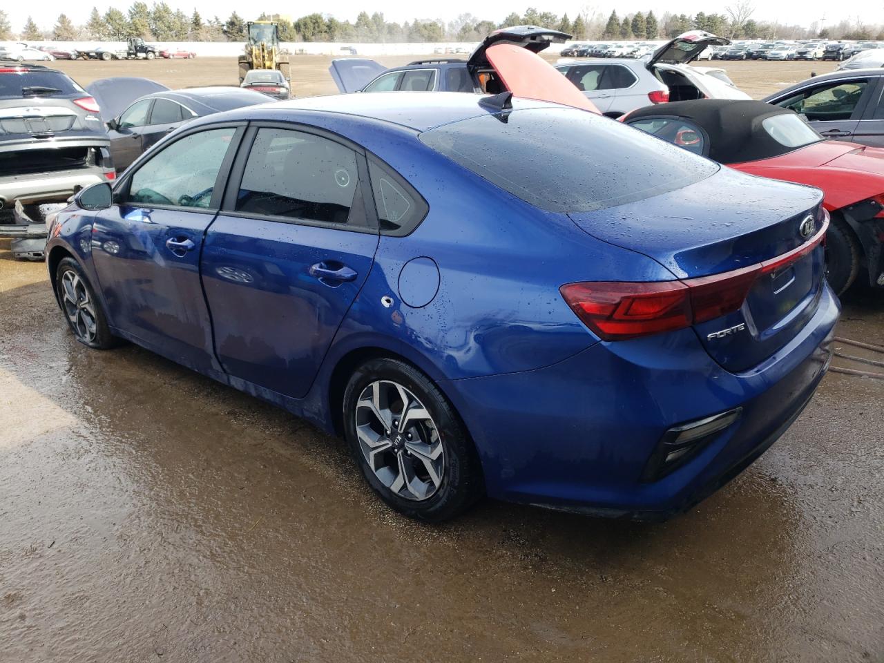 2021 KIA Forte VIN 3KPF24AD4ME289023 Copart auction photo, front end / side damage thumbnail 2