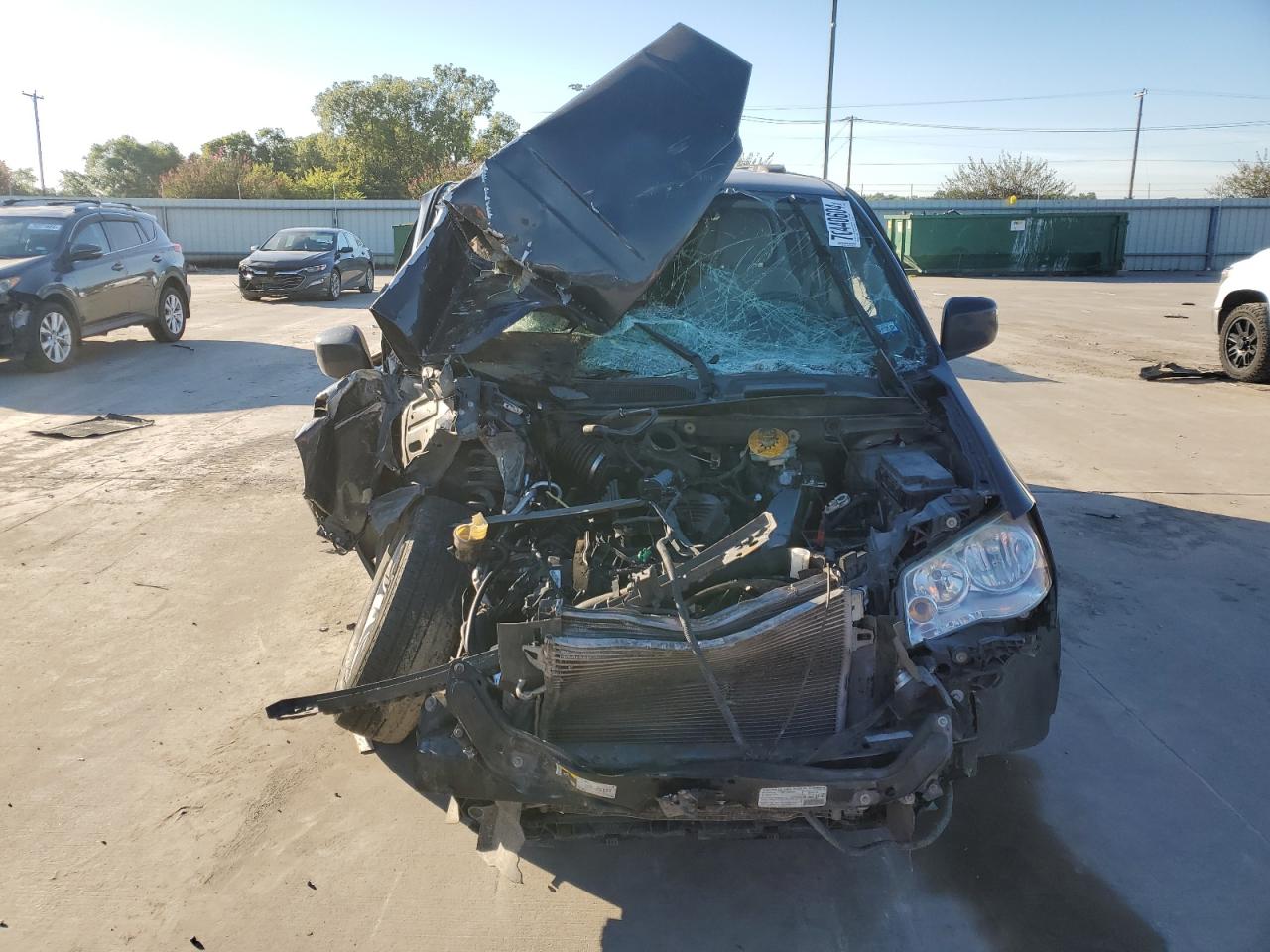 2013 Dodge Caravan VIN 2C4RDGCG5DR736439 Copart auction photo, front end damage thumbnail 5